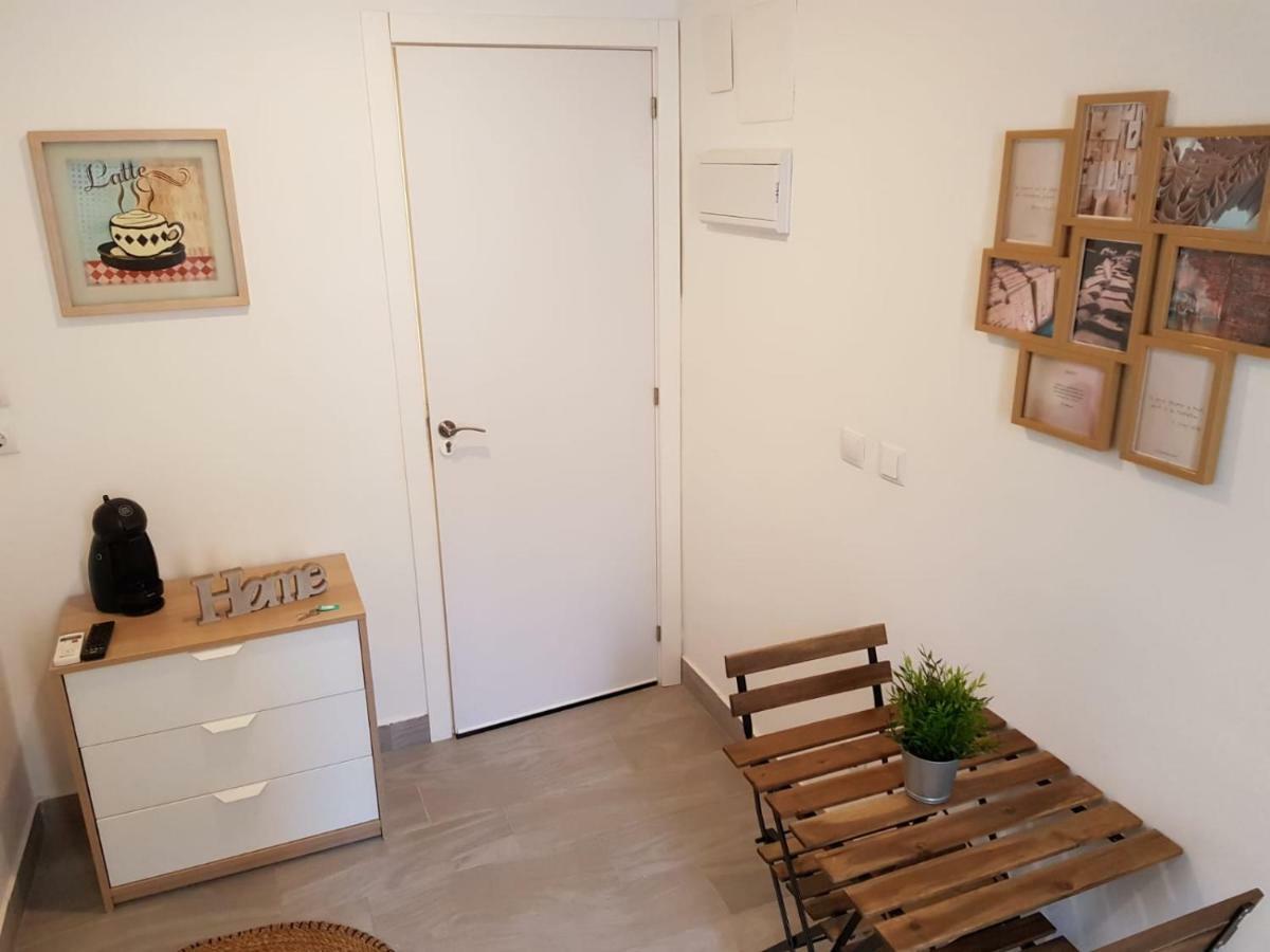 Florista Bonito Alojamiento Bien Comunicado Hotel Valencia Ngoại thất bức ảnh