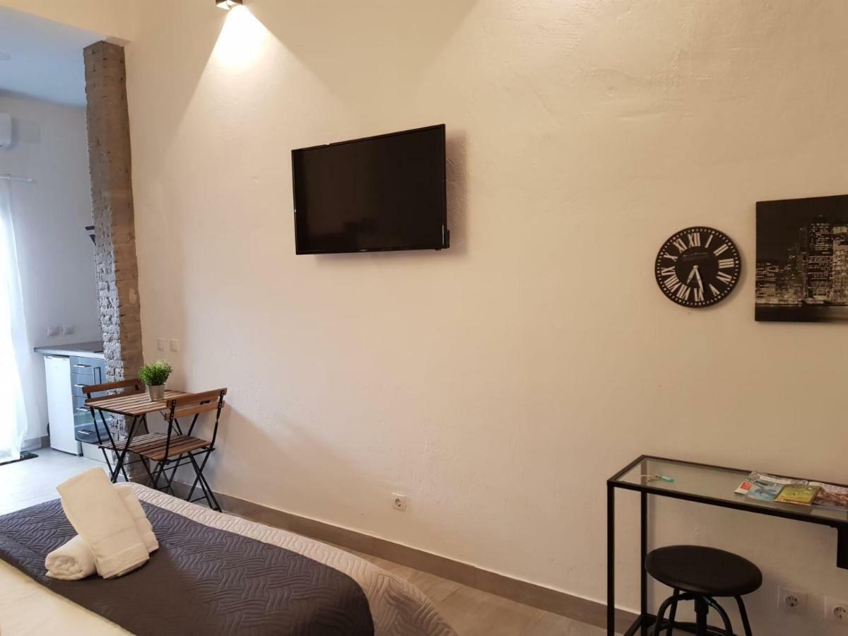 Florista Bonito Alojamiento Bien Comunicado Hotel Valencia Ngoại thất bức ảnh