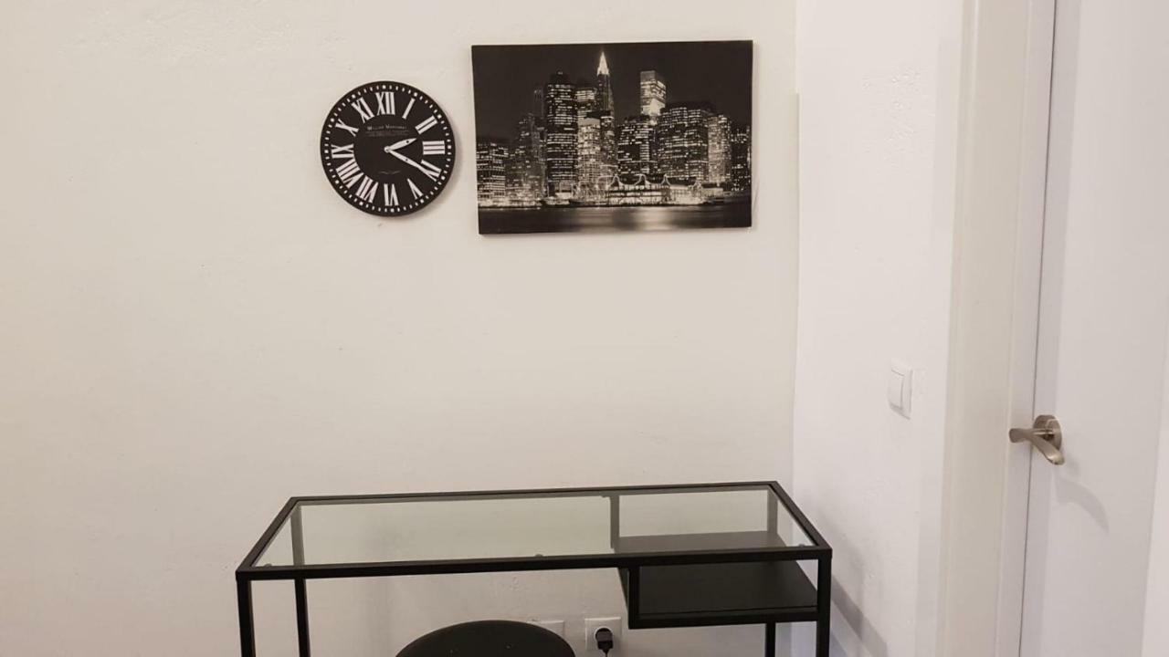 Florista Bonito Alojamiento Bien Comunicado Hotel Valencia Ngoại thất bức ảnh