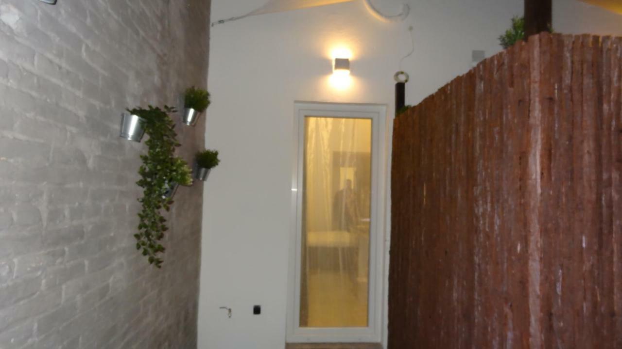 Florista Bonito Alojamiento Bien Comunicado Hotel Valencia Ngoại thất bức ảnh