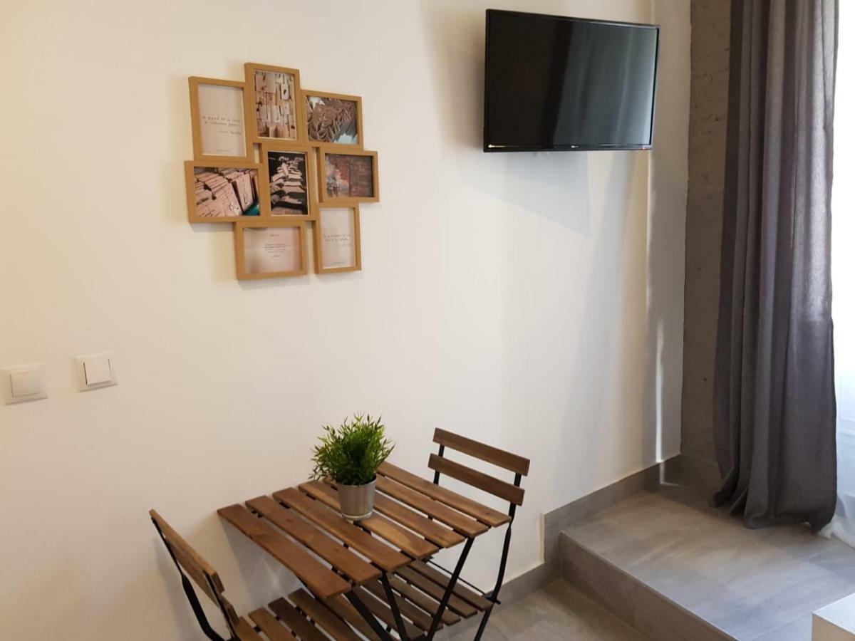 Florista Bonito Alojamiento Bien Comunicado Hotel Valencia Ngoại thất bức ảnh