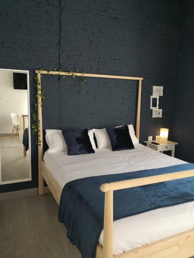 Florista Bonito Alojamiento Bien Comunicado Hotel Valencia Ngoại thất bức ảnh