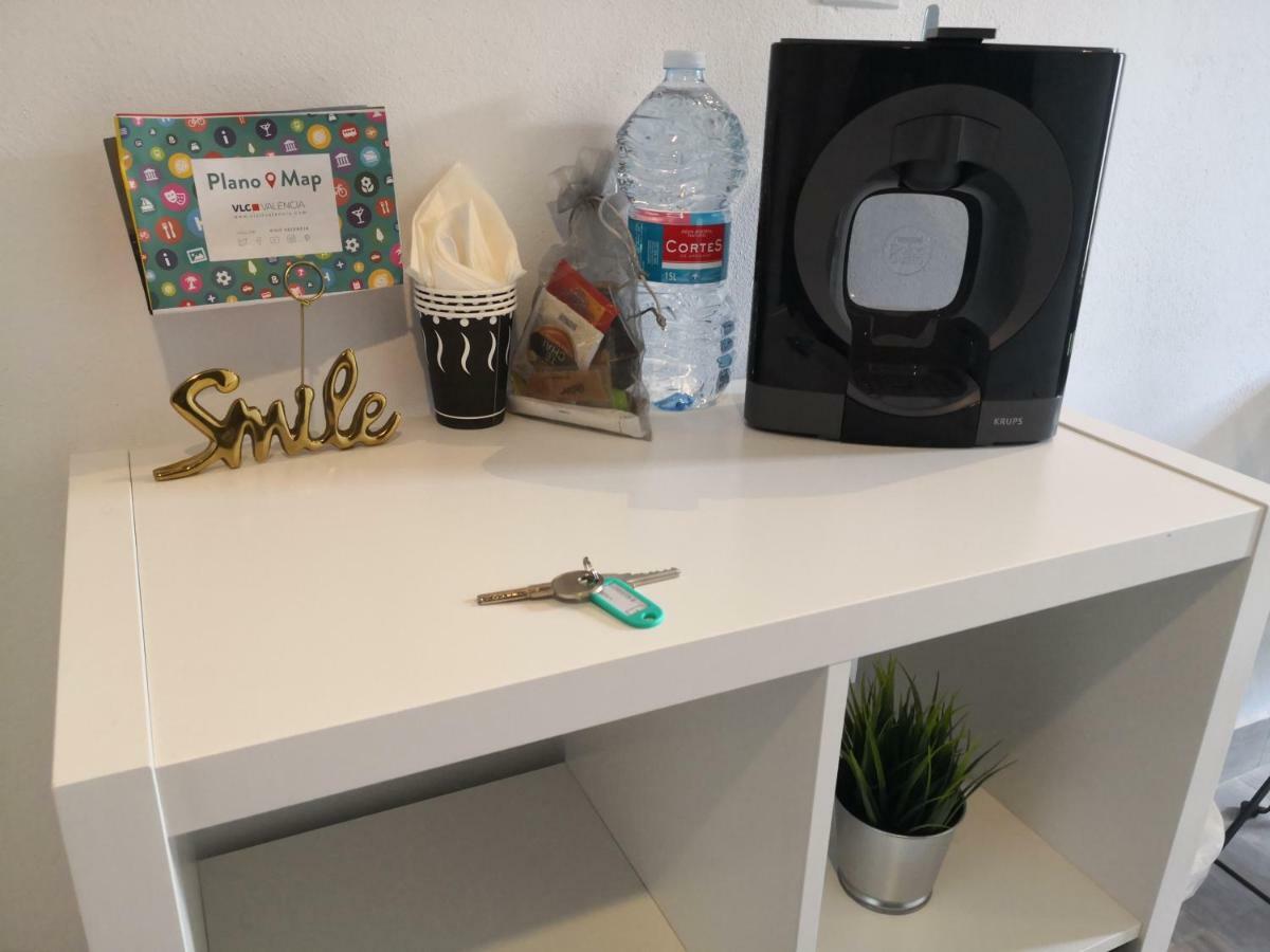 Florista Bonito Alojamiento Bien Comunicado Hotel Valencia Ngoại thất bức ảnh